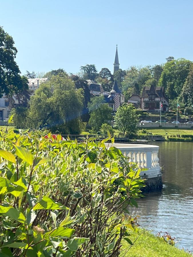 Bed and Breakfast Manoir De La Prise Tarot Bagnoles de l'Orne Normandie Esterno foto